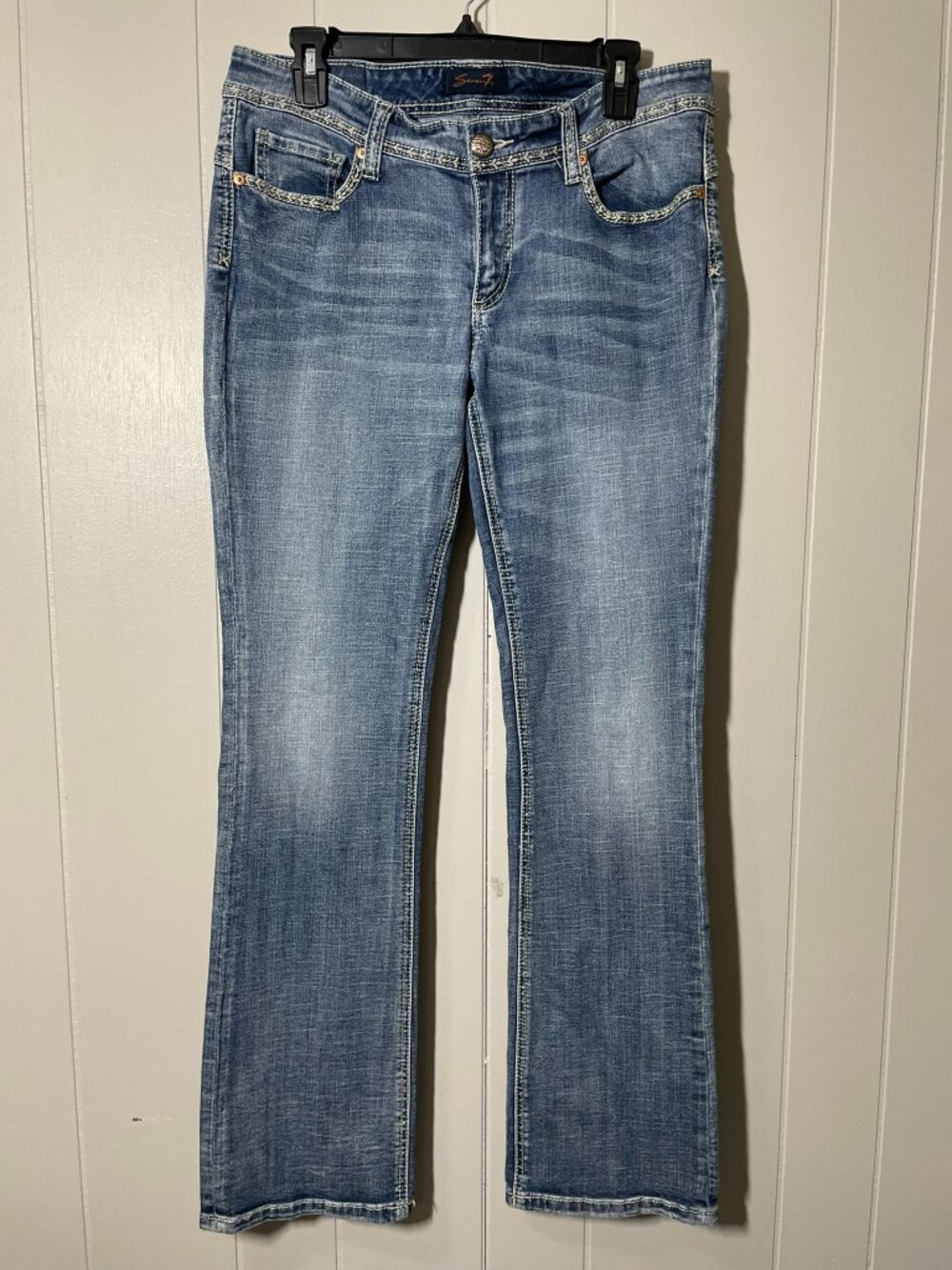 Seven7 jeans, loose fit, washed out look